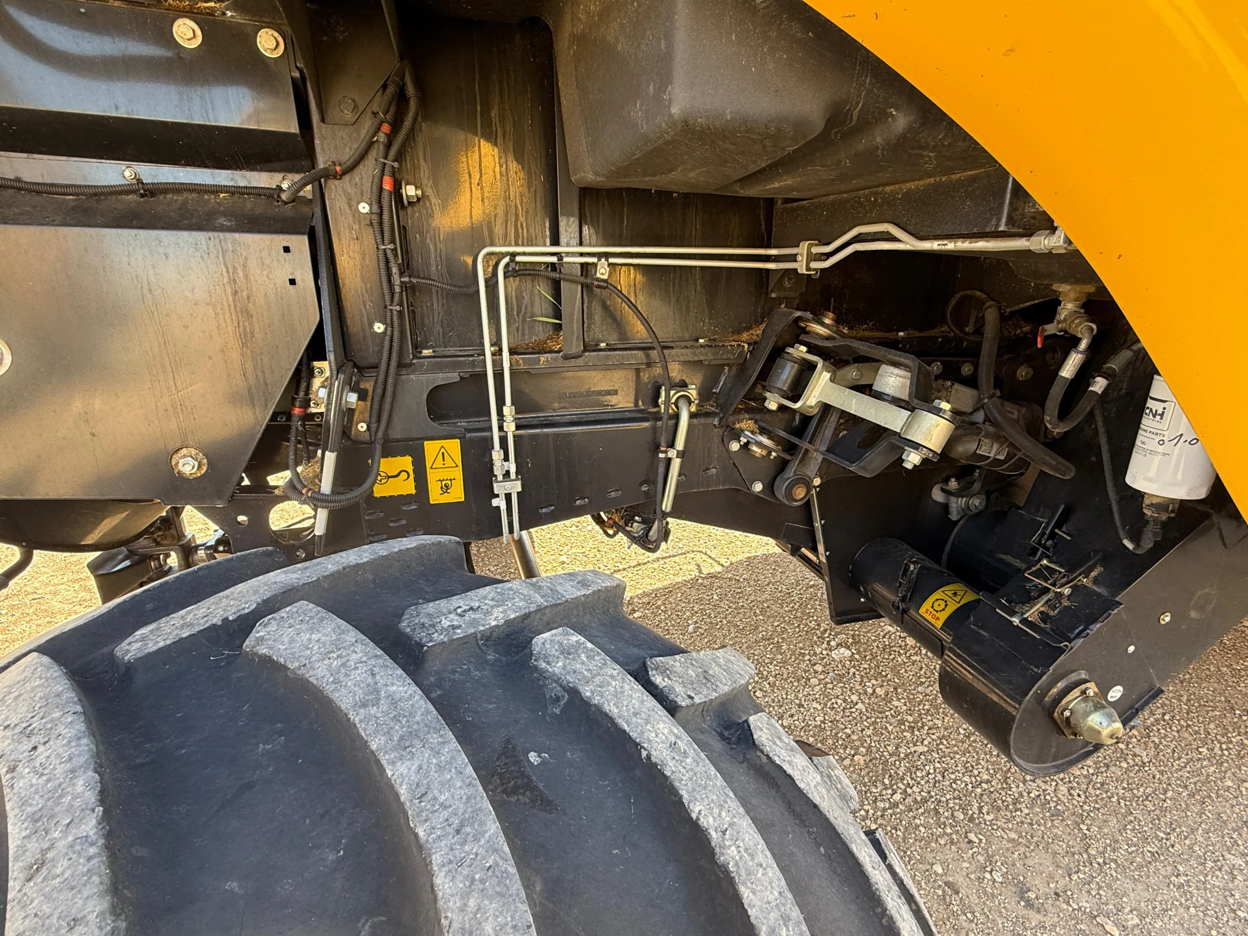 8. Cosechadora New Holland CX6.80