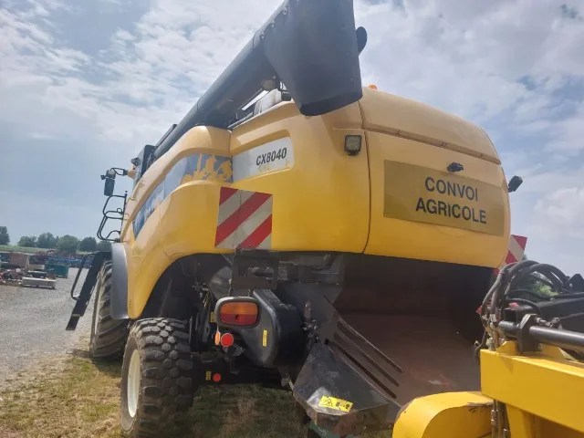 Cosechadora New Holland CX8040 2013 6
