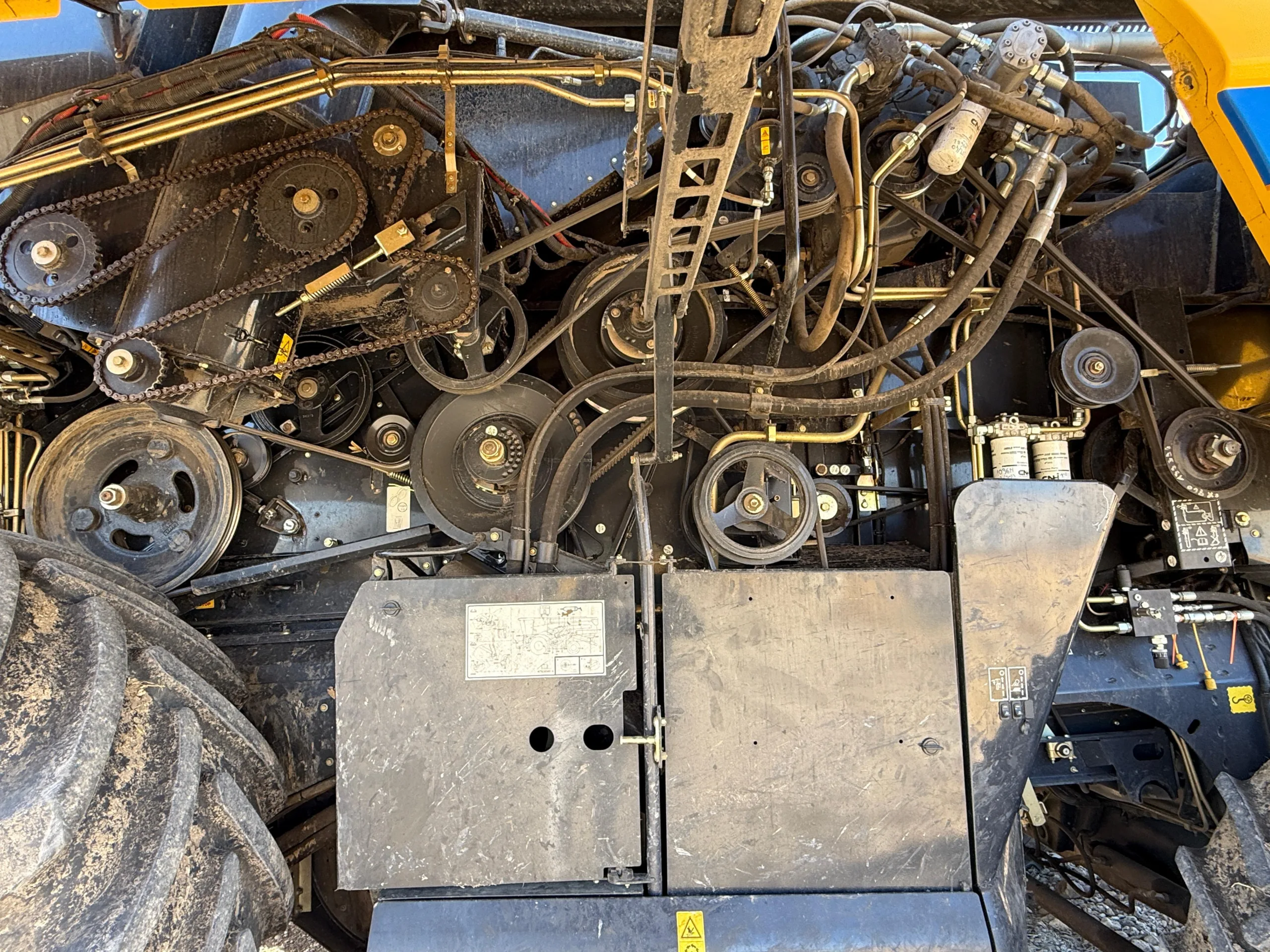 5. Cosechadora New Holland CX7080 2015