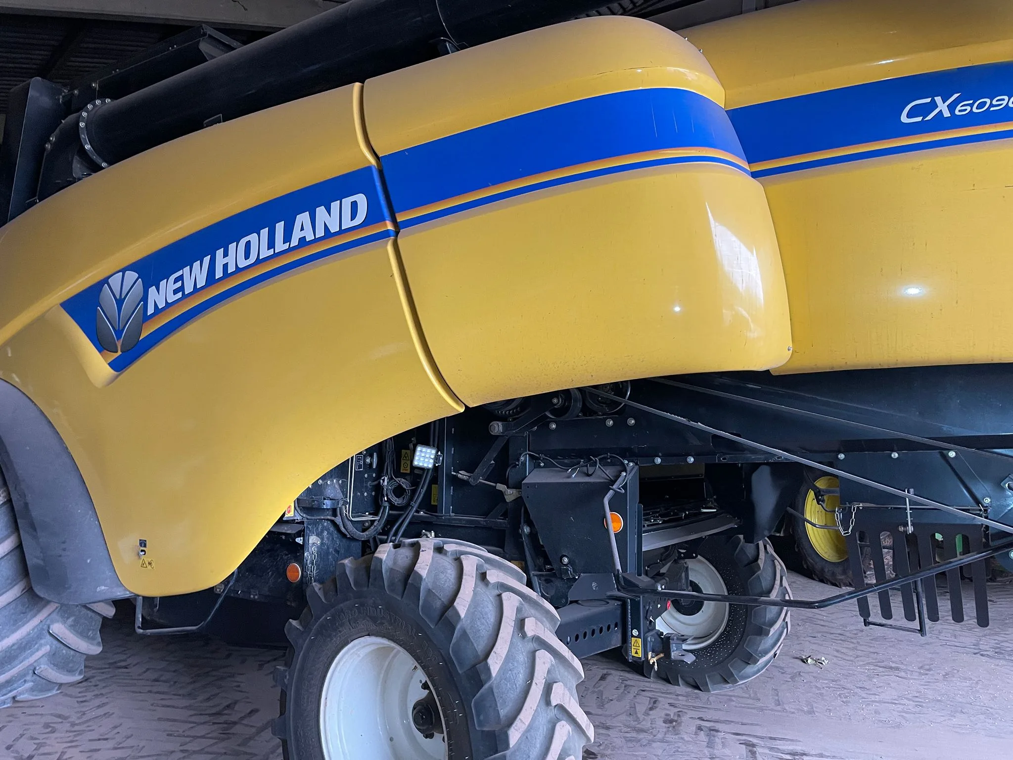 CX 6090 SL (3) CX 6090 SL (3)