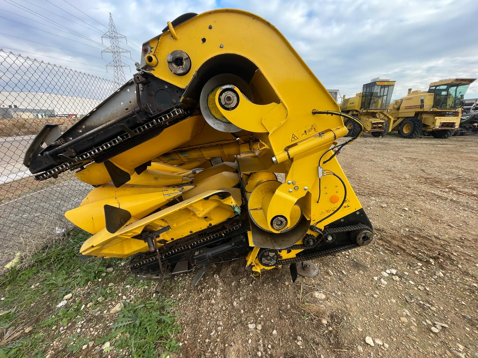 Cosechadoras segura corte de maiz NH. (4)